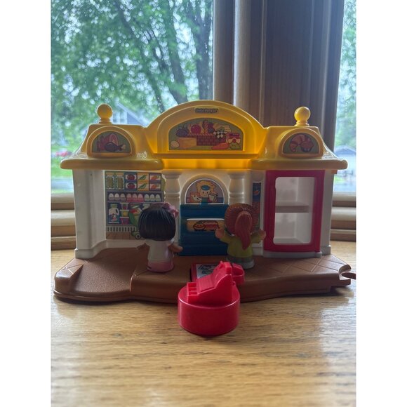 Fisher-Price Little People Corner Market Playset With Figures - Picture 3 of 8